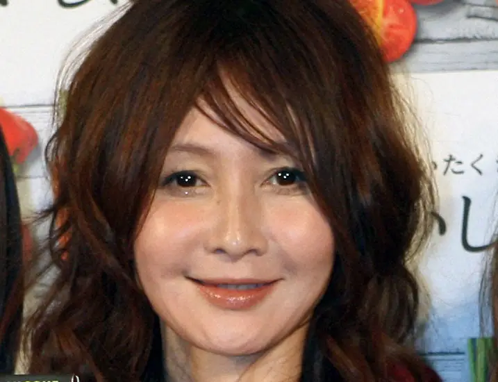 【芸能】YOU　「てめぇの席で待て」飛行機を降りる時に通路で待ち構える人をバッサリ「余裕がなさすぎる」